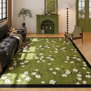 Geen Carpet With Flower Design